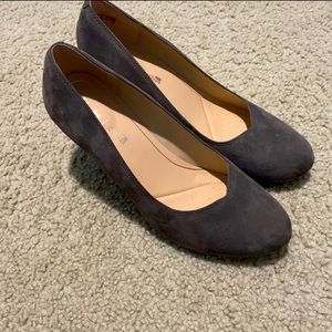 Clarks suede Heels Size 8.5
